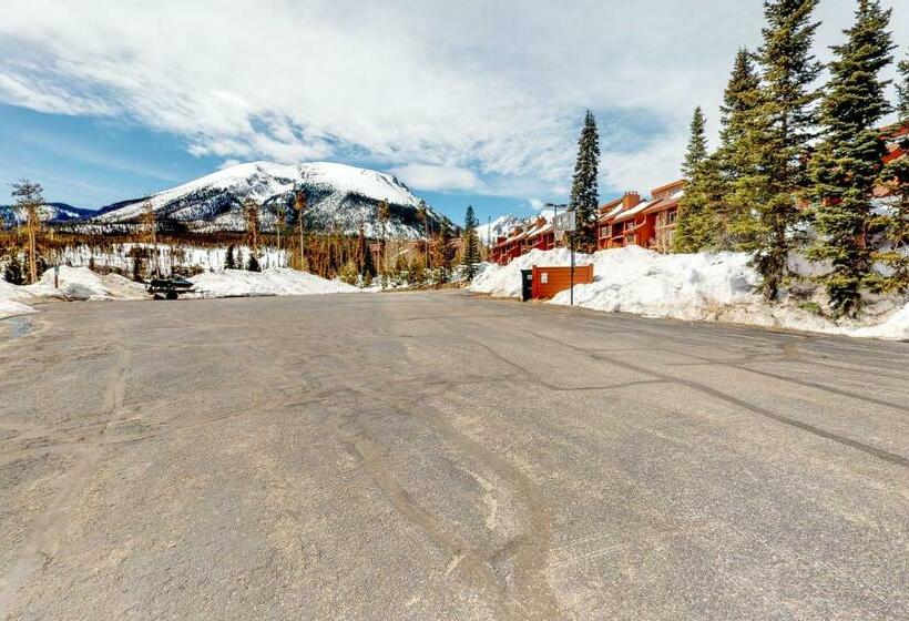 침실 2개 아파트, 2 Bed 2 Bath Apartment In Summit County