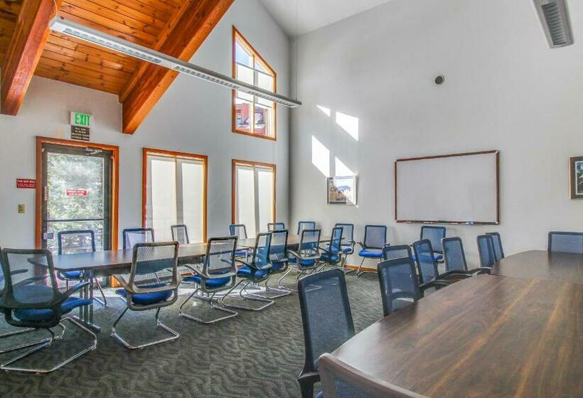 침실 2개 아파트, 2 Bed 2 Bath Apartment In Summit County