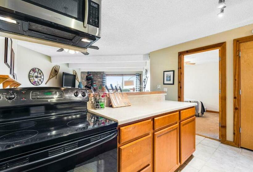 침실 2개 아파트, 2 Bed 2 Bath Apartment In Summit County