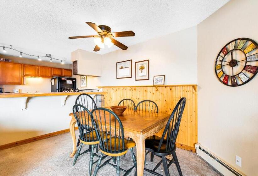 침실 2개 아파트, 2 Bed 2 Bath Apartment In Summit County