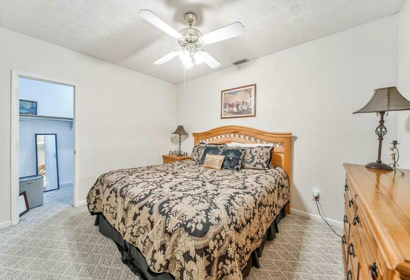 침실 2개 아파트, Cool River Condo Ii