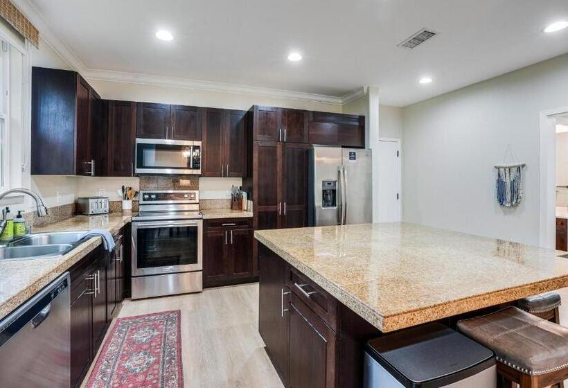 דירת שלושה חדרים, Nihilani At Princeville 19c