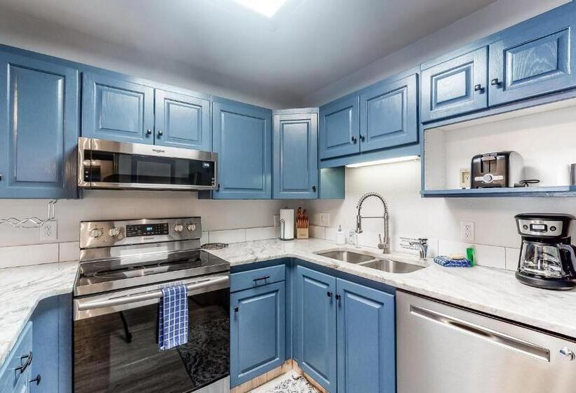 침실 1개 아파트, Copper Valley 107