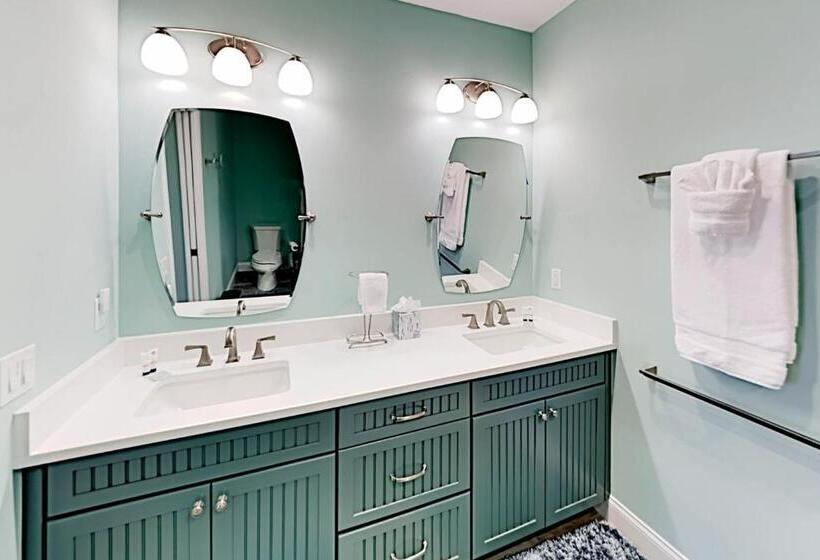 منزل غرفتين نوم, Grand View #103