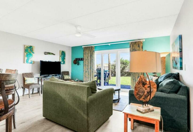 شقة غرفة واحدة, Life Is But A Dream