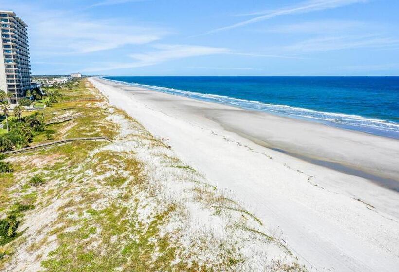 شقة غرفة واحدة, Life Is But A Dream