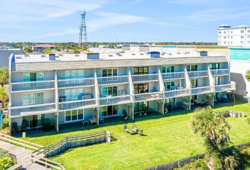 شقة غرفة واحدة, Life Is But A Dream