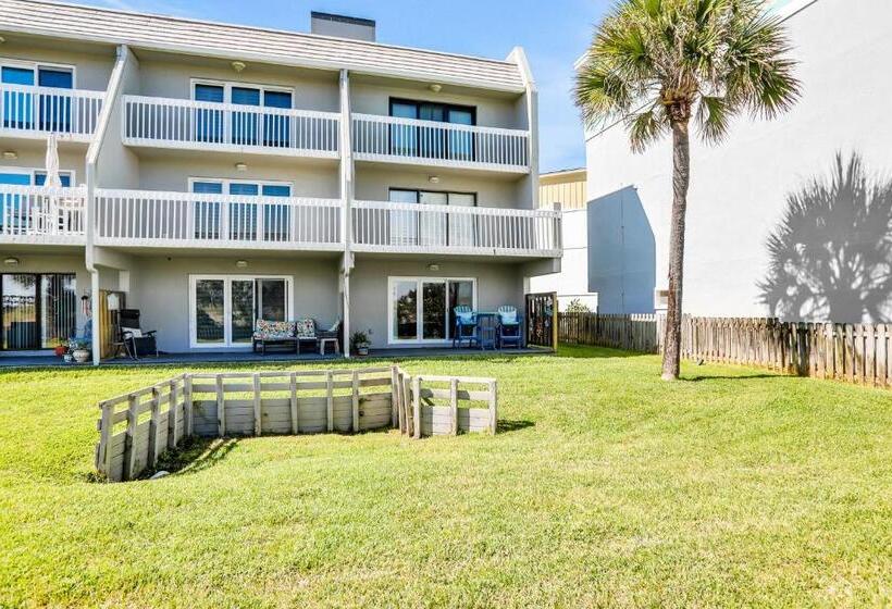 شقة غرفة واحدة, Life Is But A Dream