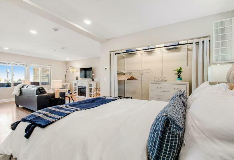 标准工作室, Port Angeles Water View Loft