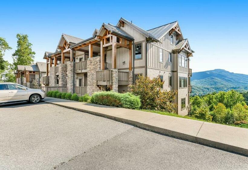 Апартаменты 3 Спальни, Red Tail Summit