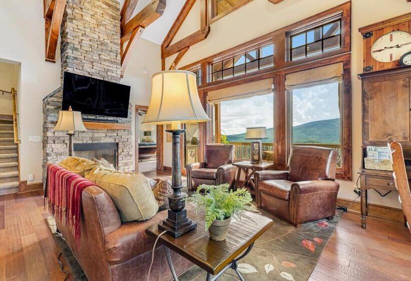 Апартаменты 3 Спальни, Red Tail Summit