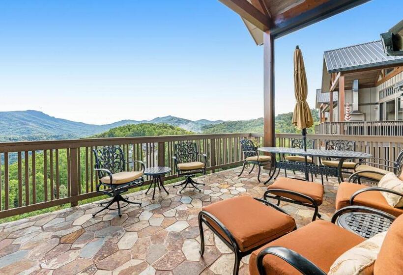 Апартаменты 3 Спальни, Red Tail Summit