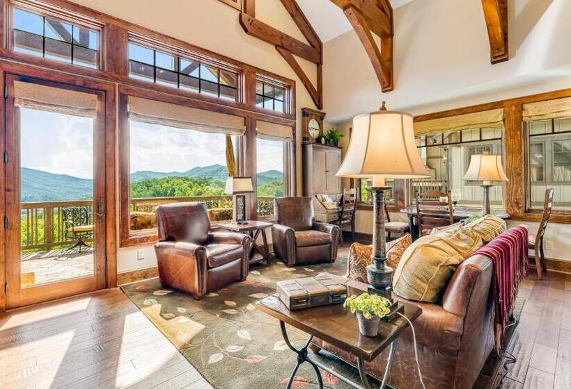 Апартаменты 3 Спальни, Red Tail Summit