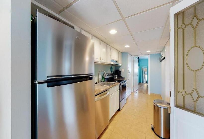 آپارتمان 1 خوابه, Decatur House 502