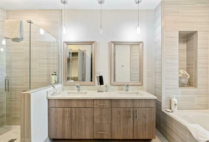Апартаменты 3 Спальни, Paradise Palms   The Pointe 336