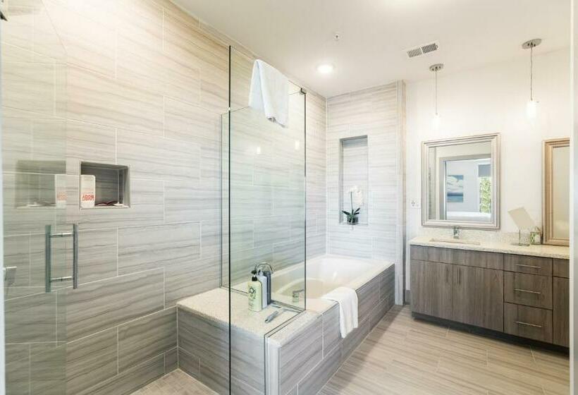 Апартаменты 3 Спальни, Paradise Palms   The Pointe 336