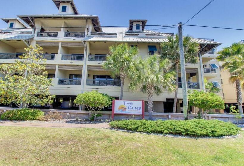 شقة غرفتين, Renovar At The Club