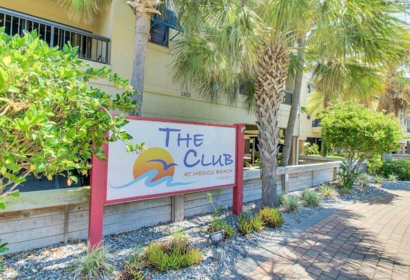 דירת שני חדרים, Renovar At The Club