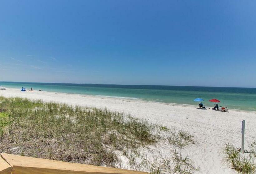 شقة غرفتين, Renovar At The Club