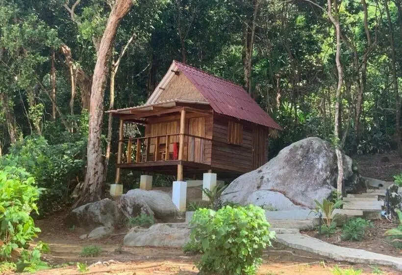 スタンダードバンガロー, Kamaku Bungalows