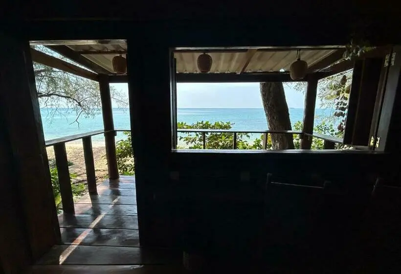 スタンダードバンガロー, Kamaku Bungalows