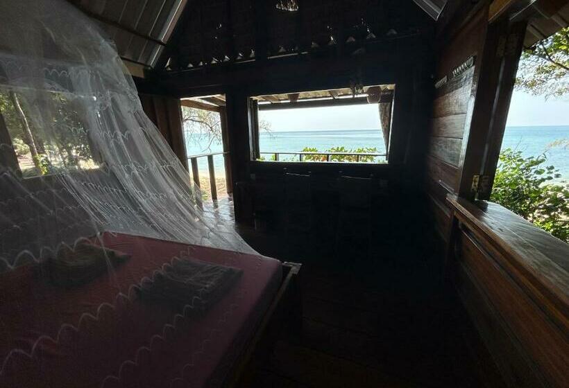 בקתה סטנדרטית, Kamaku Bungalows