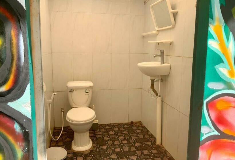 בקתה סטנדרטית, Kamaku Bungalows