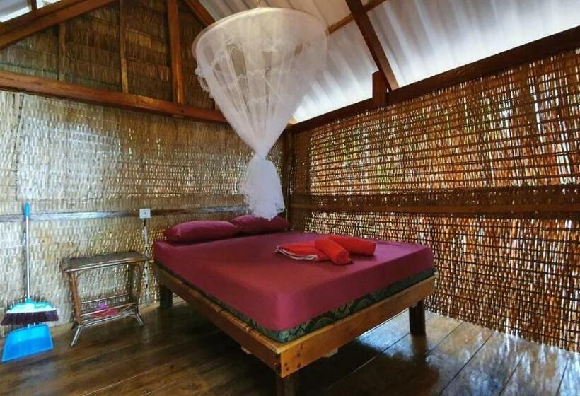 בקתה סטנדרטית, Kamaku Bungalows