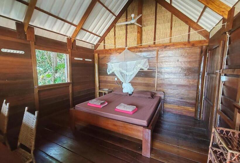 בקתה סטנדרטית, Kamaku Bungalows