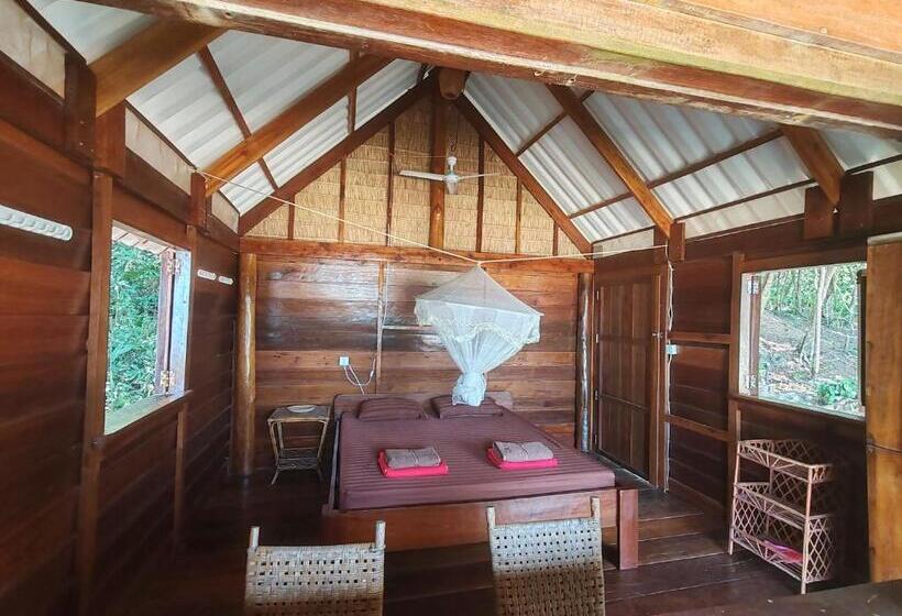 בקתה סטנדרטית, Kamaku Bungalows