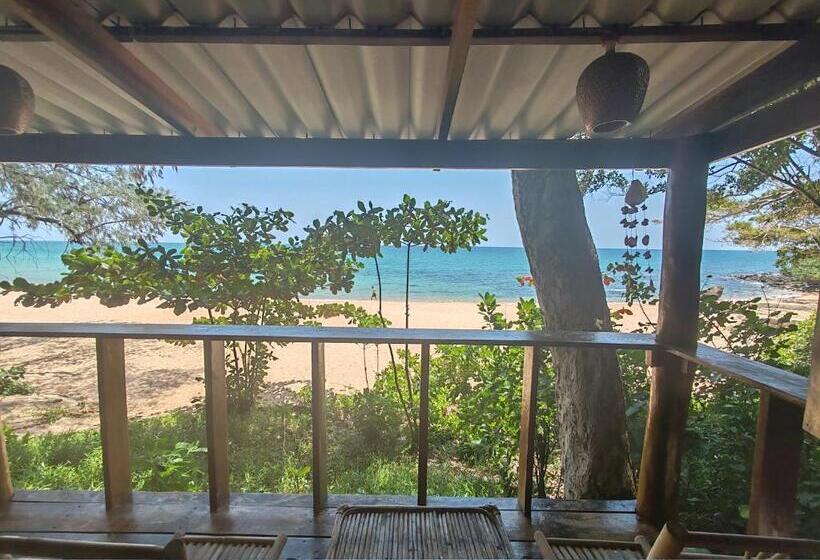 בקתה סטנדרטית, Kamaku Bungalows