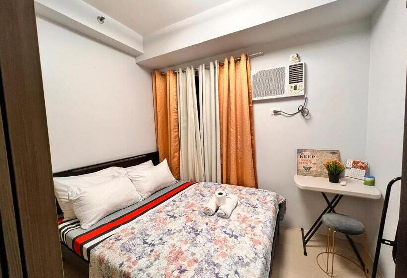 Quarto Estandar, Shore1 Residences Yam Staycation
