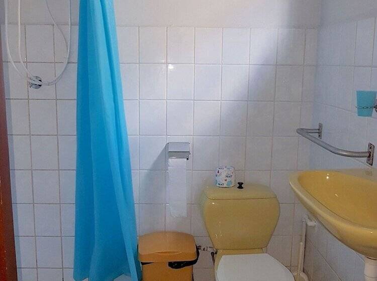 اتاق استاندارد سه نفره, Apartamentos Cecil Paradise