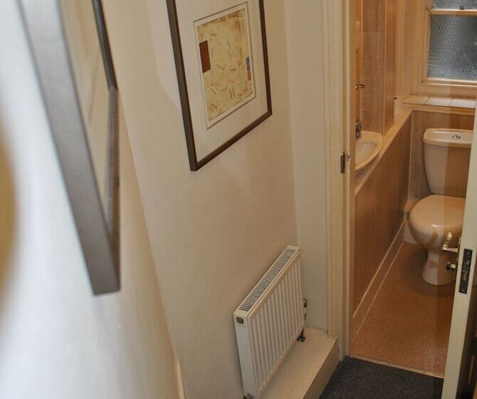 חדר סופריור, Town House Rooms