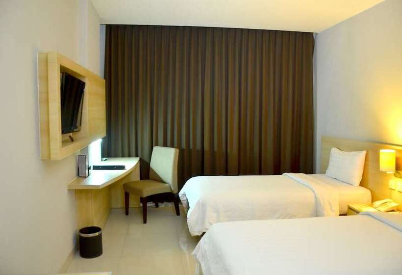 Номер Deluxe, Grand Cakra Hotel Malang
