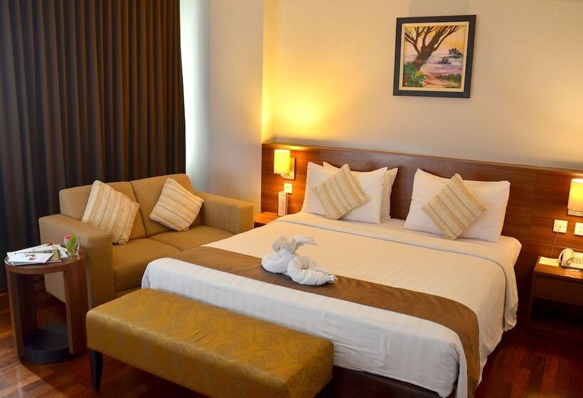 Полулюкс, Grand Cakra Hotel Malang