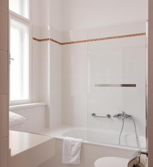 Quarto Estandar, Ambiance