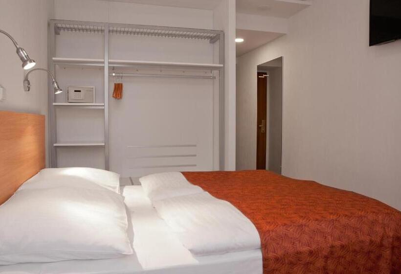 Quarto Estandar, Ambiance