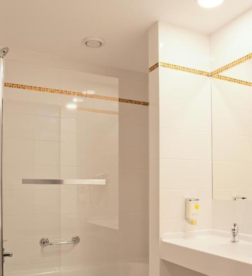 Quarto Triplo Estandar, Ambiance