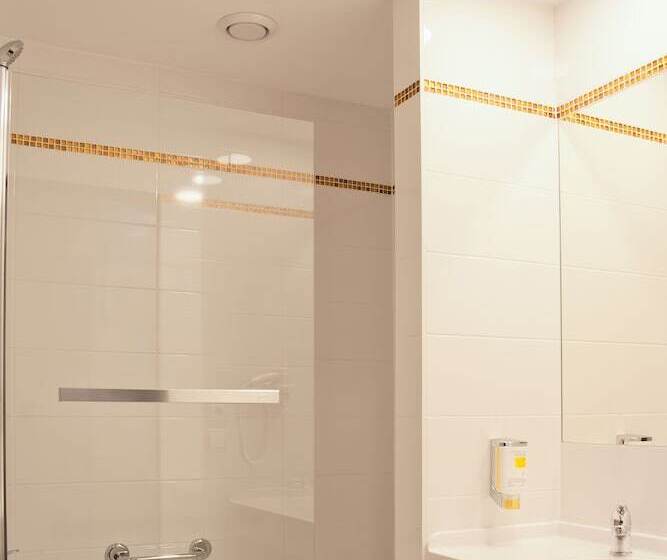 Quarto Triplo Estandar, Ambiance