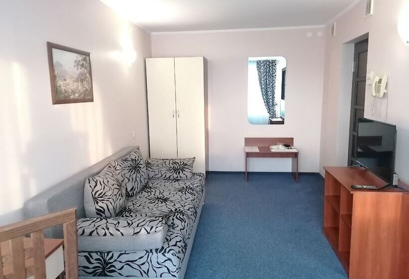 컴포트 룸, Cherkasy Palace