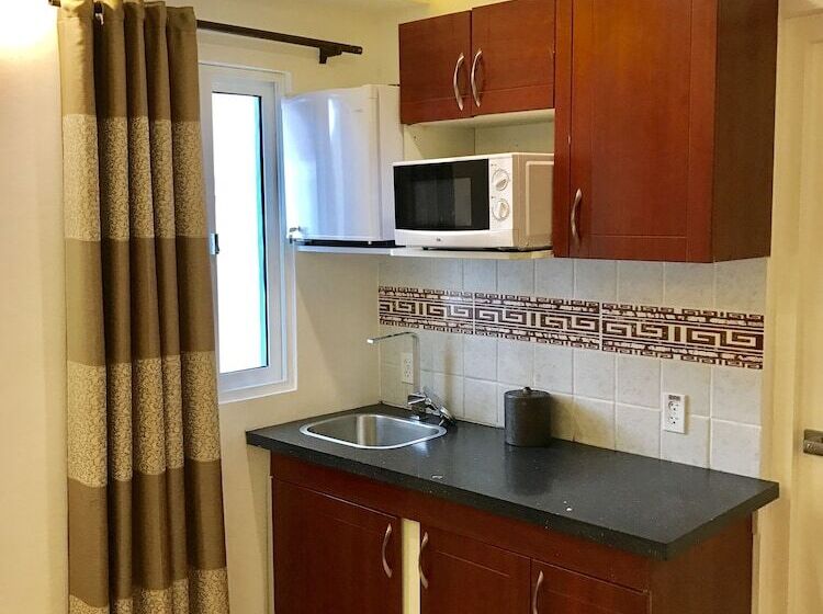 استودیوی سوپریور, Curacao Suites