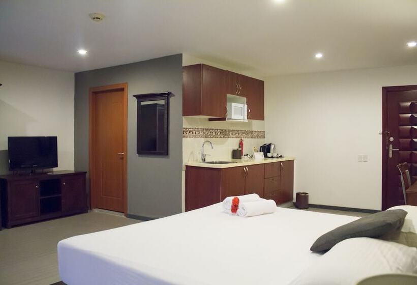 استودیو کامفورت, Curacao Suites