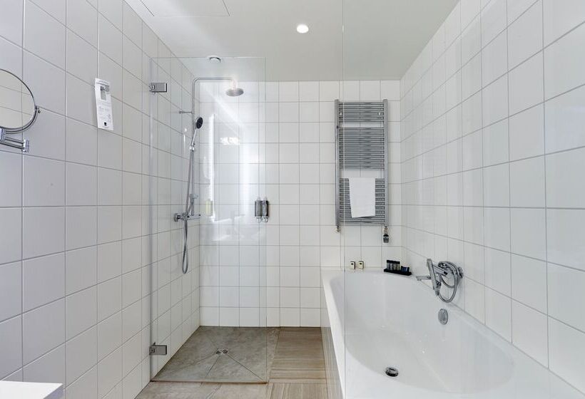 سوییت, Fosshotel Reykjavík