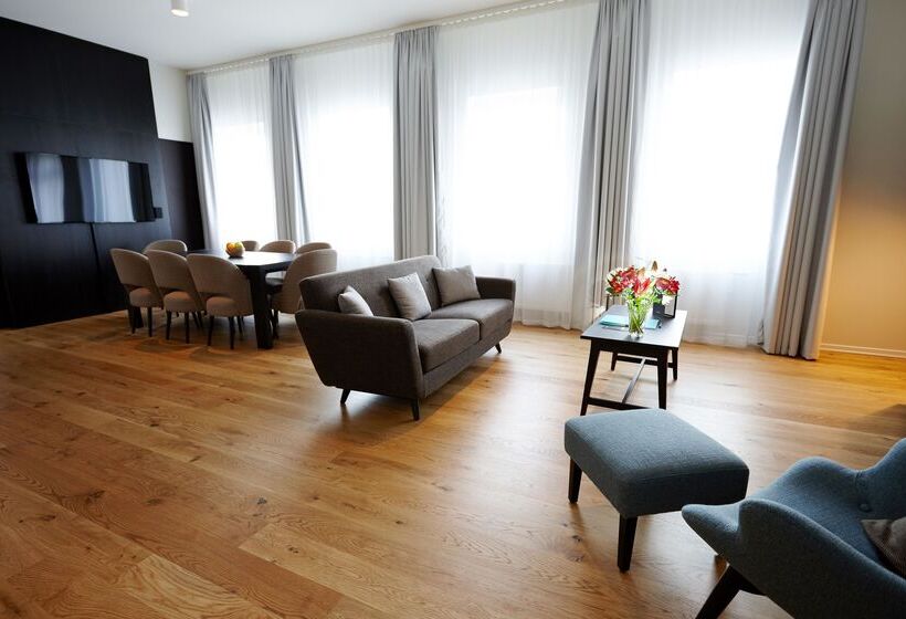 سوییت, Fosshotel Reykjavík