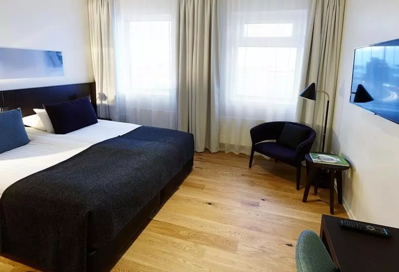 اتاق استاندارد با چشم‌انداز, Fosshotel Reykjavík