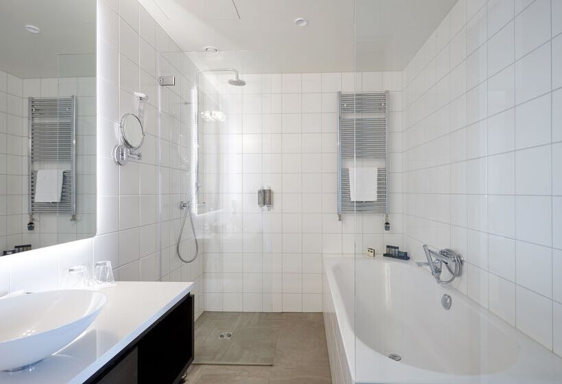 スイート, Fosshotel Reykjavík