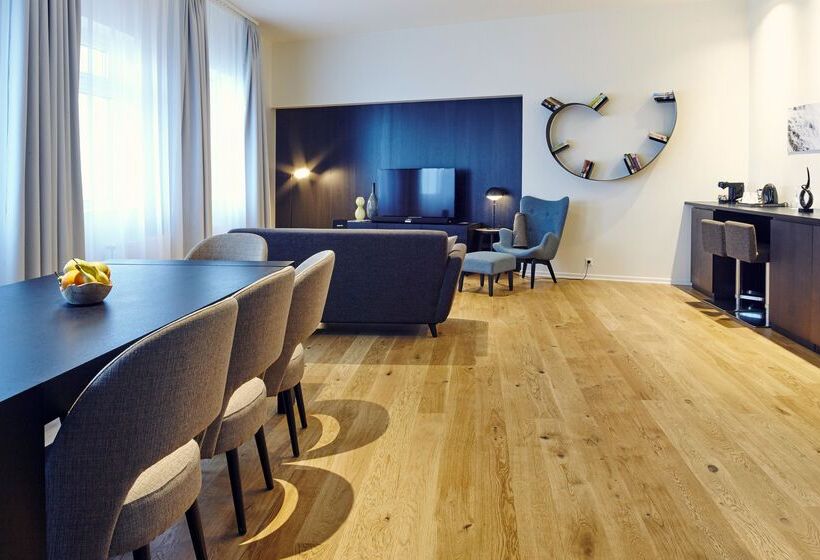 سوییت, Fosshotel Reykjavík