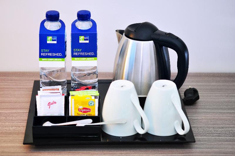 琮城市景观的豪华间, Holiday Inn Express Surabaya Centerpoint, An Ihg