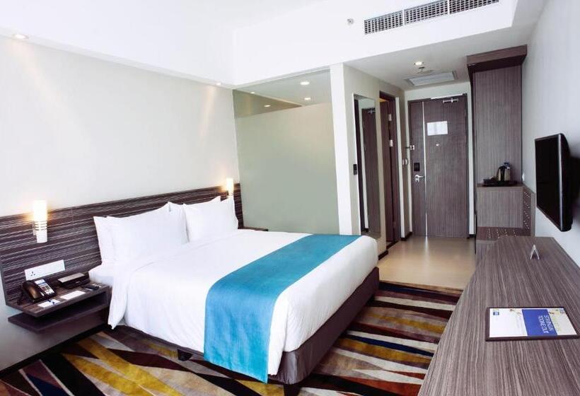 חדר סטנדרט מותאם לאדם עם מוגבלויות, Holiday Inn Express Surabaya Centerpoint, An Ihg